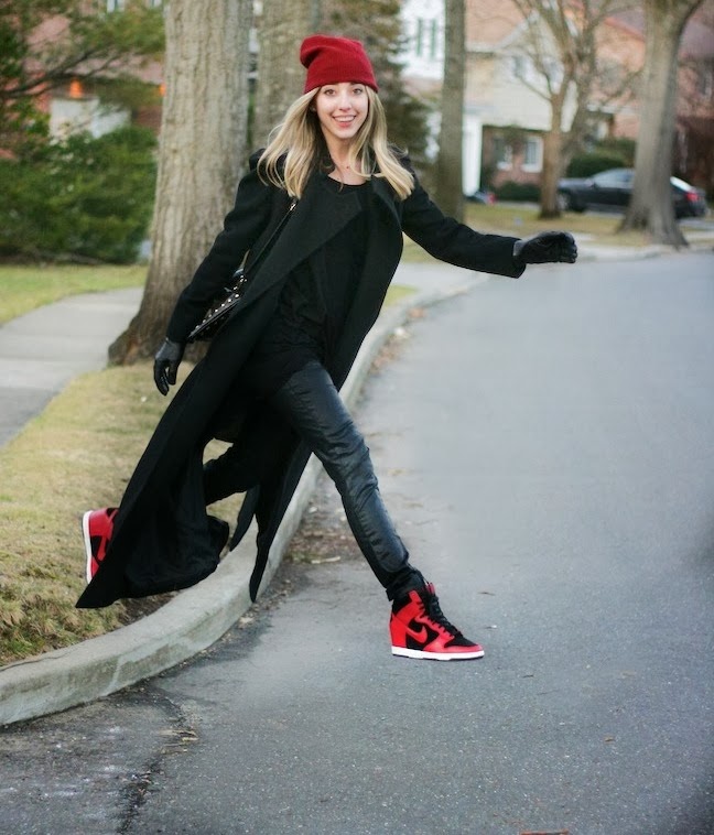 buy nike sky high dunks