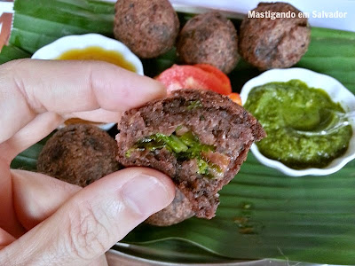 Bar das Meninas: Hexa Brasileirinho (Bolinhos de Feijoada)