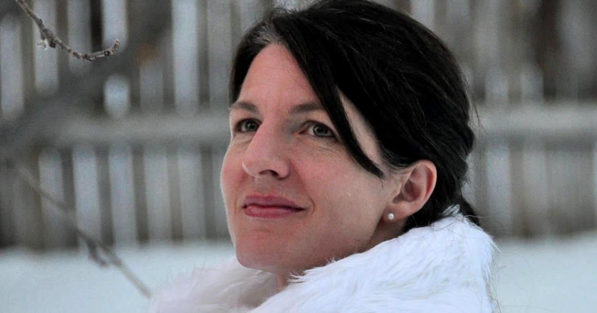 Aesthetic Nest Sewing White Faux Fur Infinity Scarf (Tips for Sewing