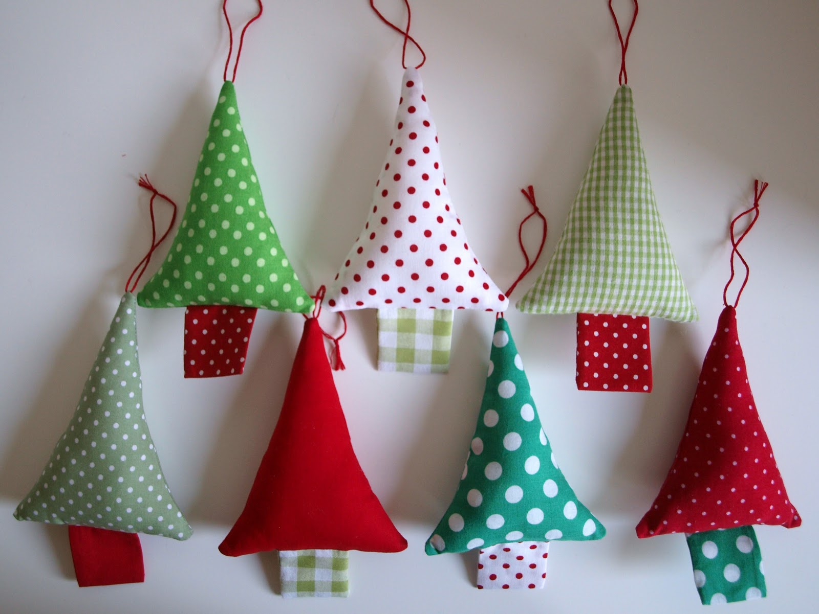 Crafted by Carly Christmas Tree Decoration Tutorial