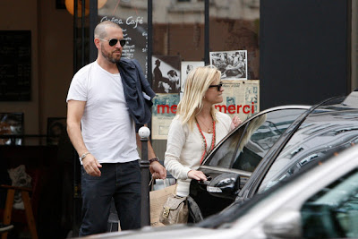 Reese Witherspoon and husband Jim Toth enjoying the last day of their romantic honeymoon in Paris