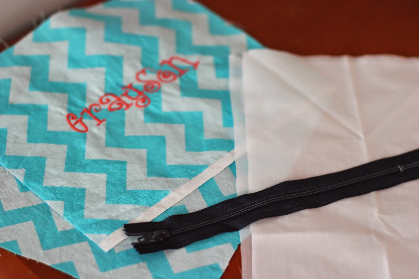 Grits & Giggles Zippered Snack Bag {Tutorial}