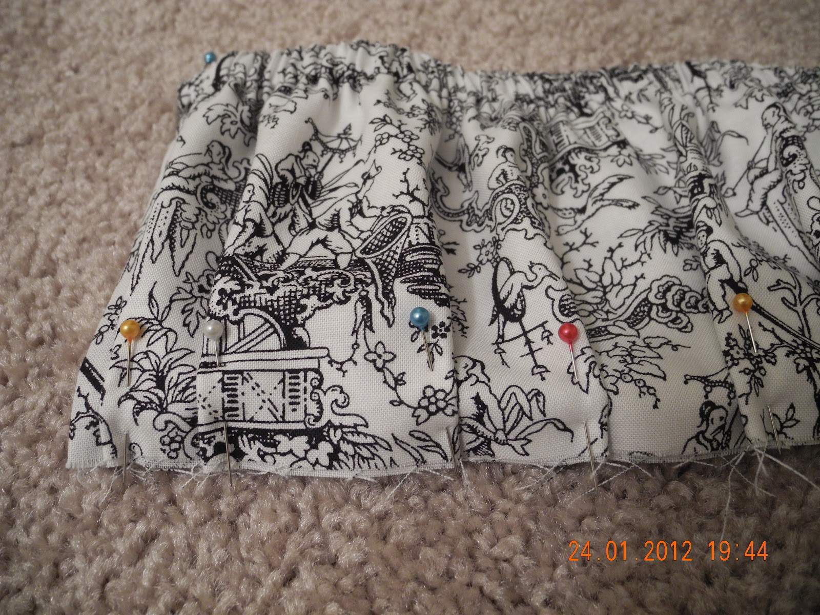 SewThrillingCrafts Custom Built Purse Elastic Pocket