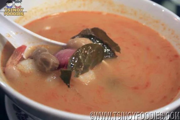spicy prawn soup tom yum goong