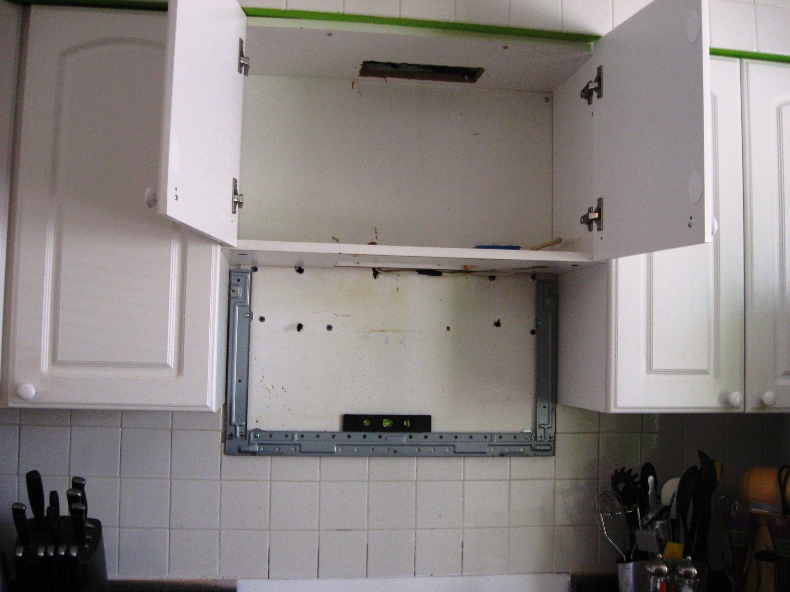 The Villegas Nest A properly vented microwave!!!