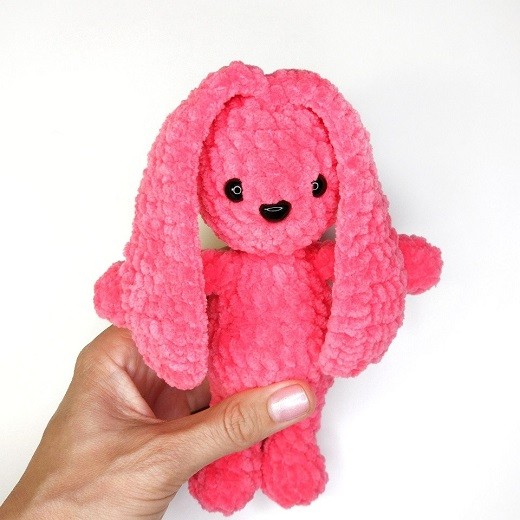 Вязаный зайчик крючком Вязаный зайчик крючком