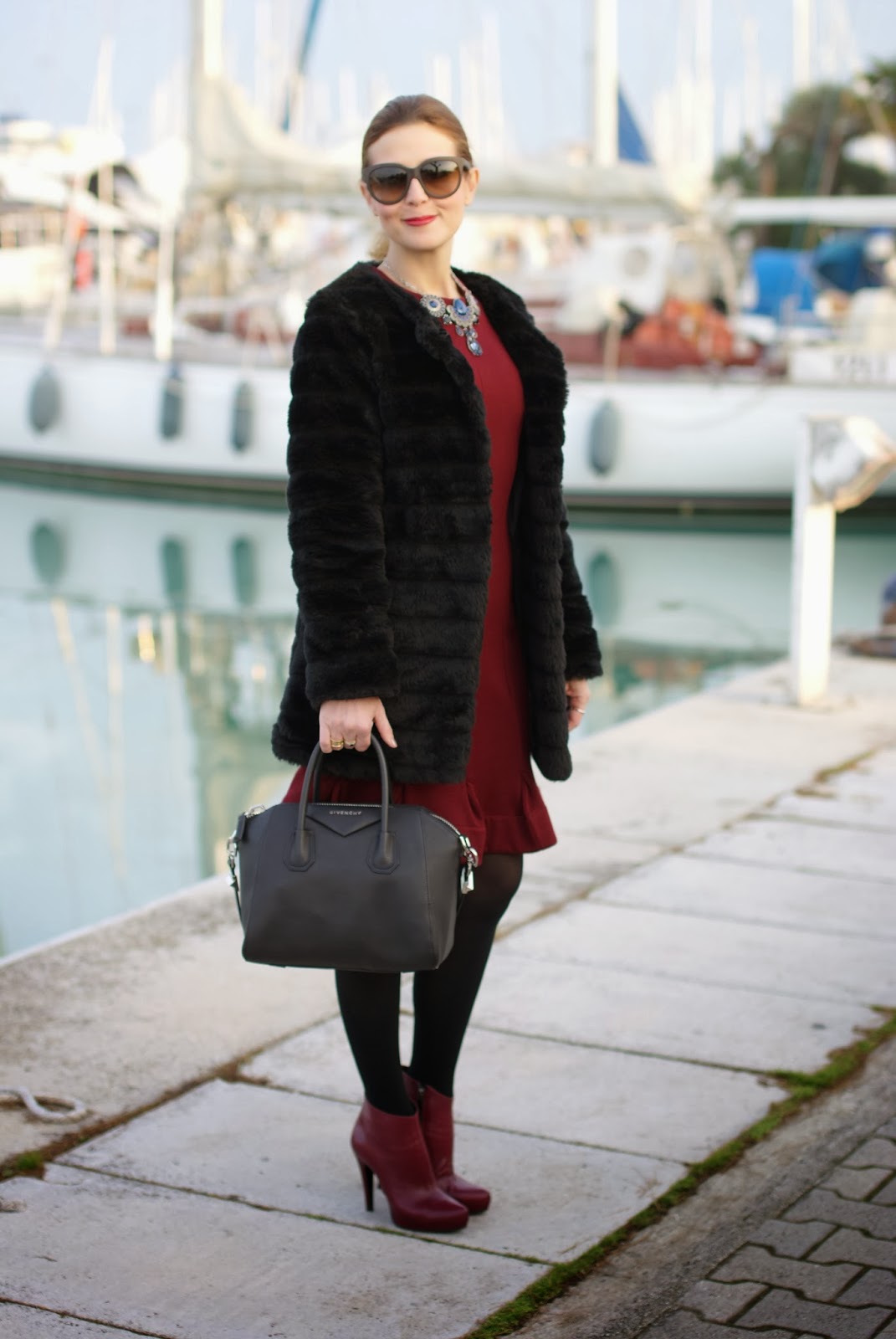 Black faux fur coat, Carven burgundy dress, Givenchy Antigona bag, Icone burgundy boots, Fashion and Cookies, fashion blogger