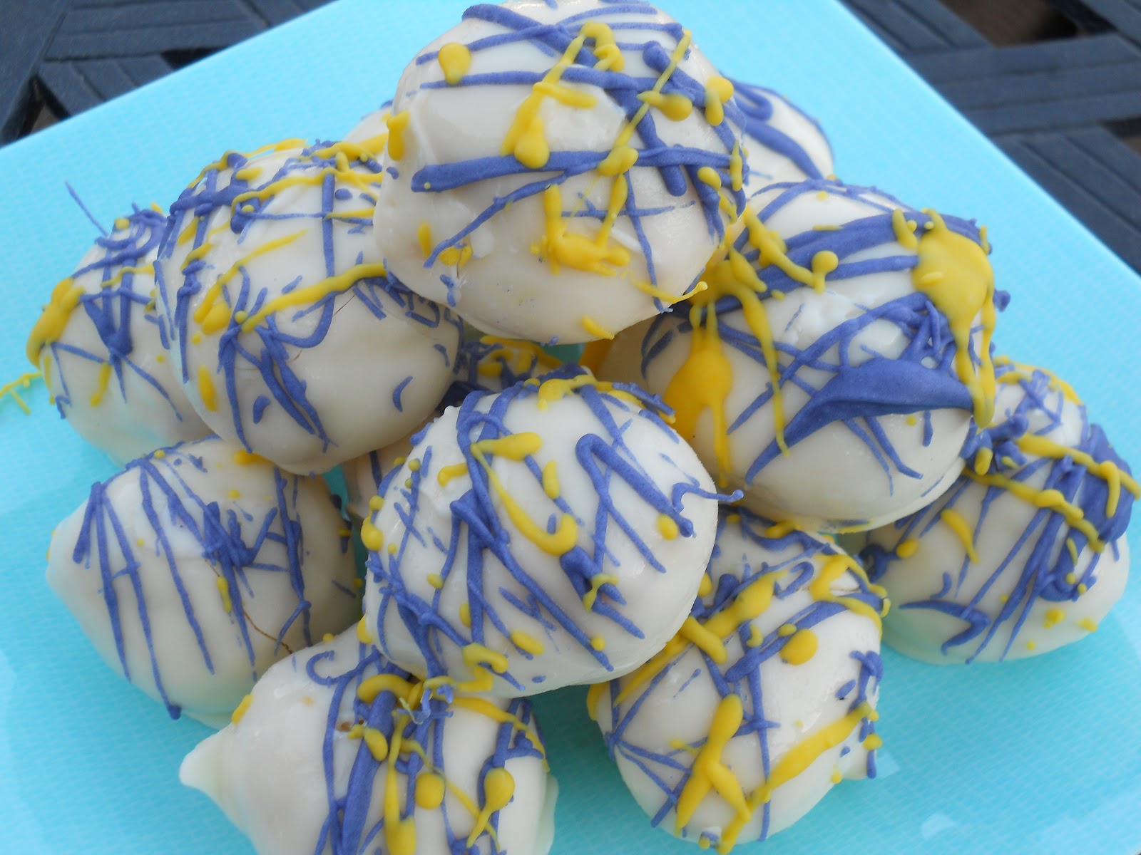 Gluten Free Desserts made Delicious Gluten Free Peachy Cake Balls