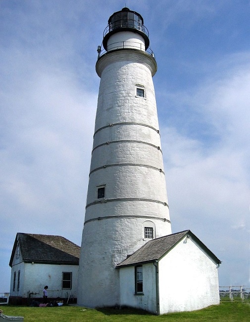 Lighthouses Guiding Ships to Safety