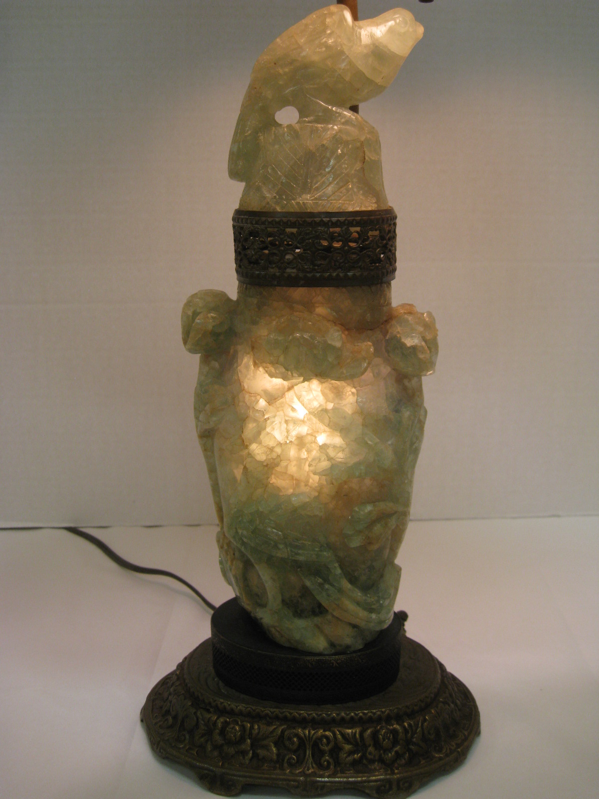 Antiques, Art, and Collectibles Asian antique carved jade lamp with