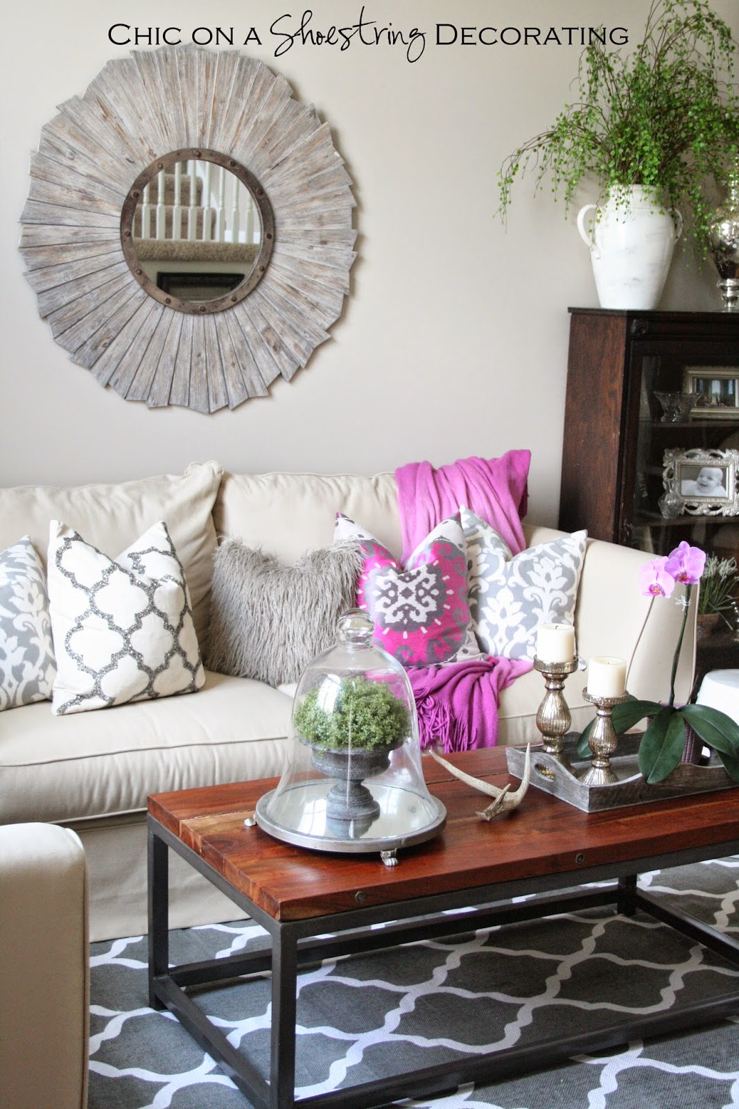 Chic on a Shoestring Decorating My Living Room is Pretty in Pink!