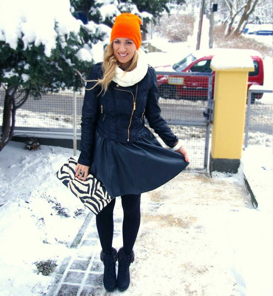 totalblack+(5).JPG