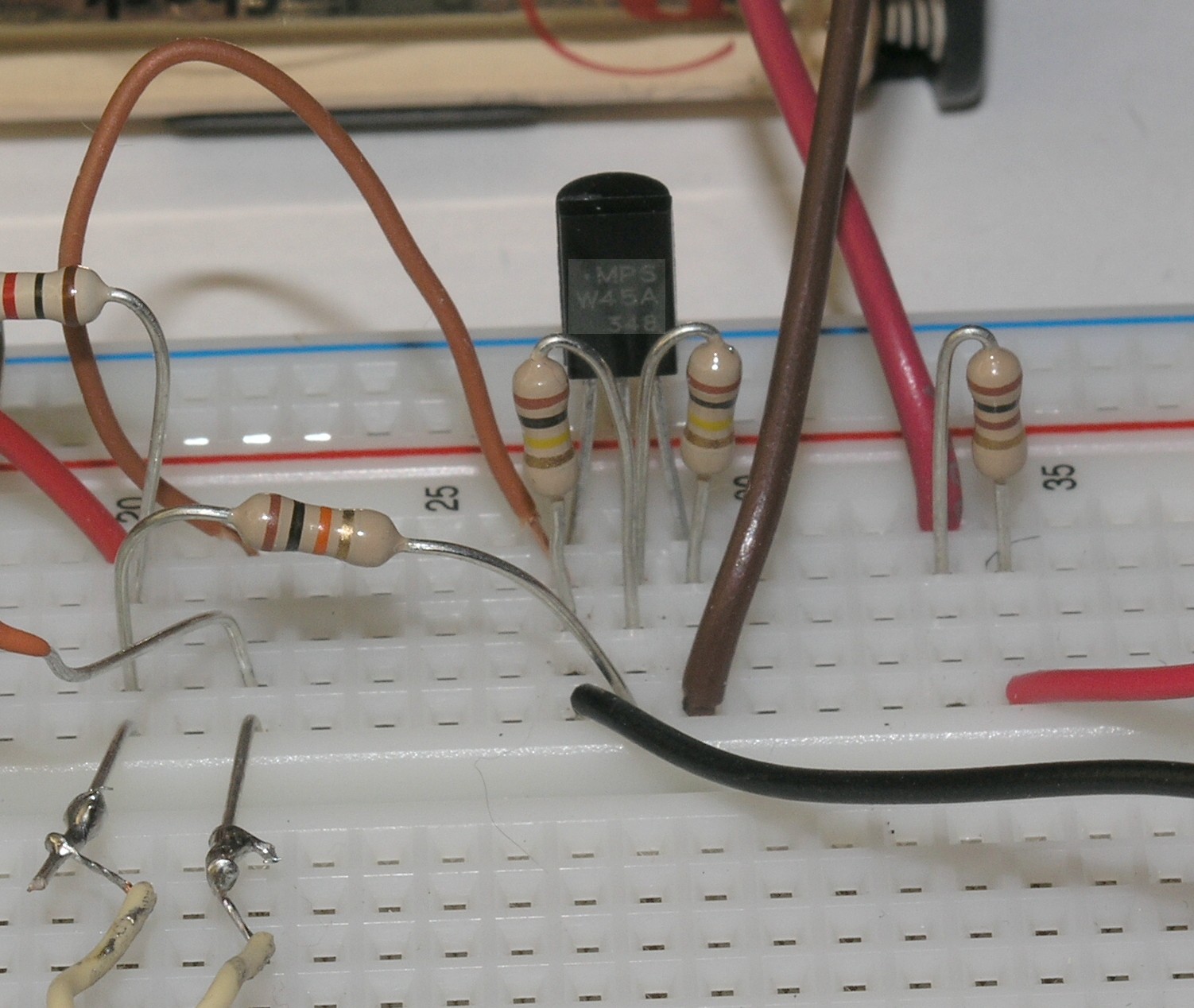 Delta Electronique fabrication d'un amplificateur audio de 1 watt simples