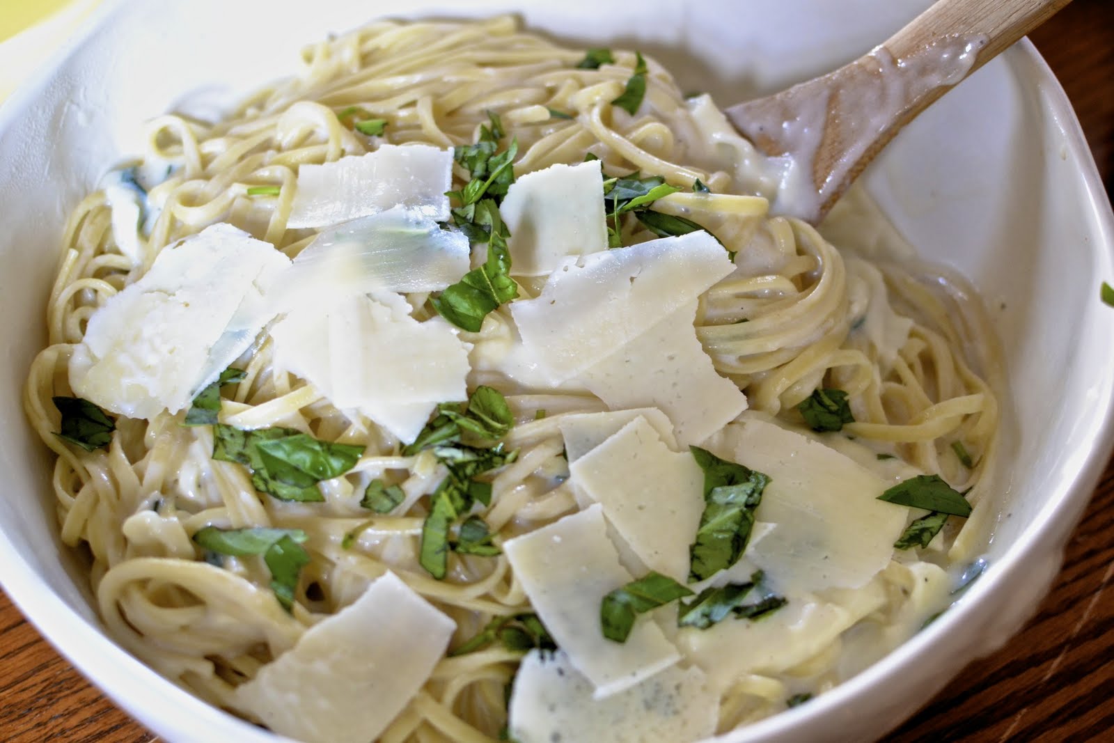 "Pointless" Meals Linguini with TwoCheese Sauce
