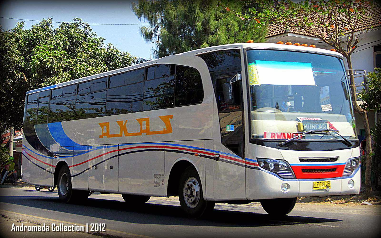 Bus Bus Yang Pernah Dan Masih Menguasai Aspal Jawa Timur