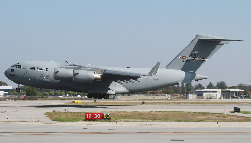 Aero Pacific Flightlines WrightPatterson AFB C17A comes home to Long