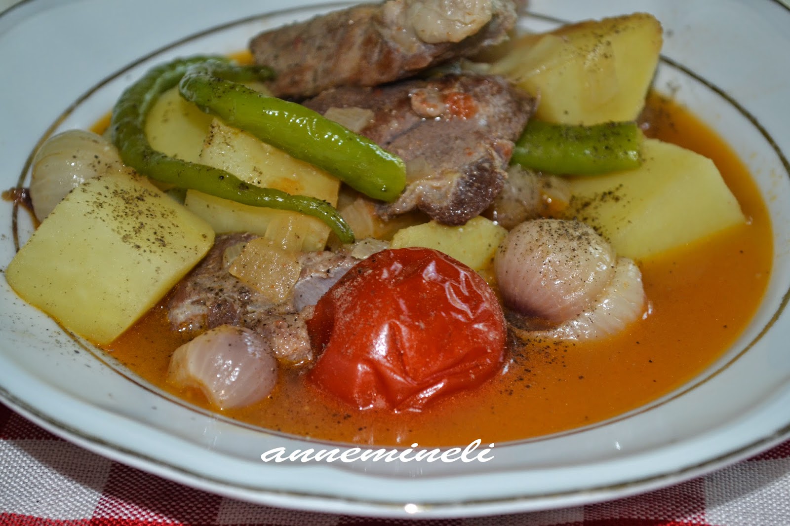 ANNEMİNELİ RAMAZAN İÇİN ETLİ PATATES YEMEĞİ VE YAPILIŞI