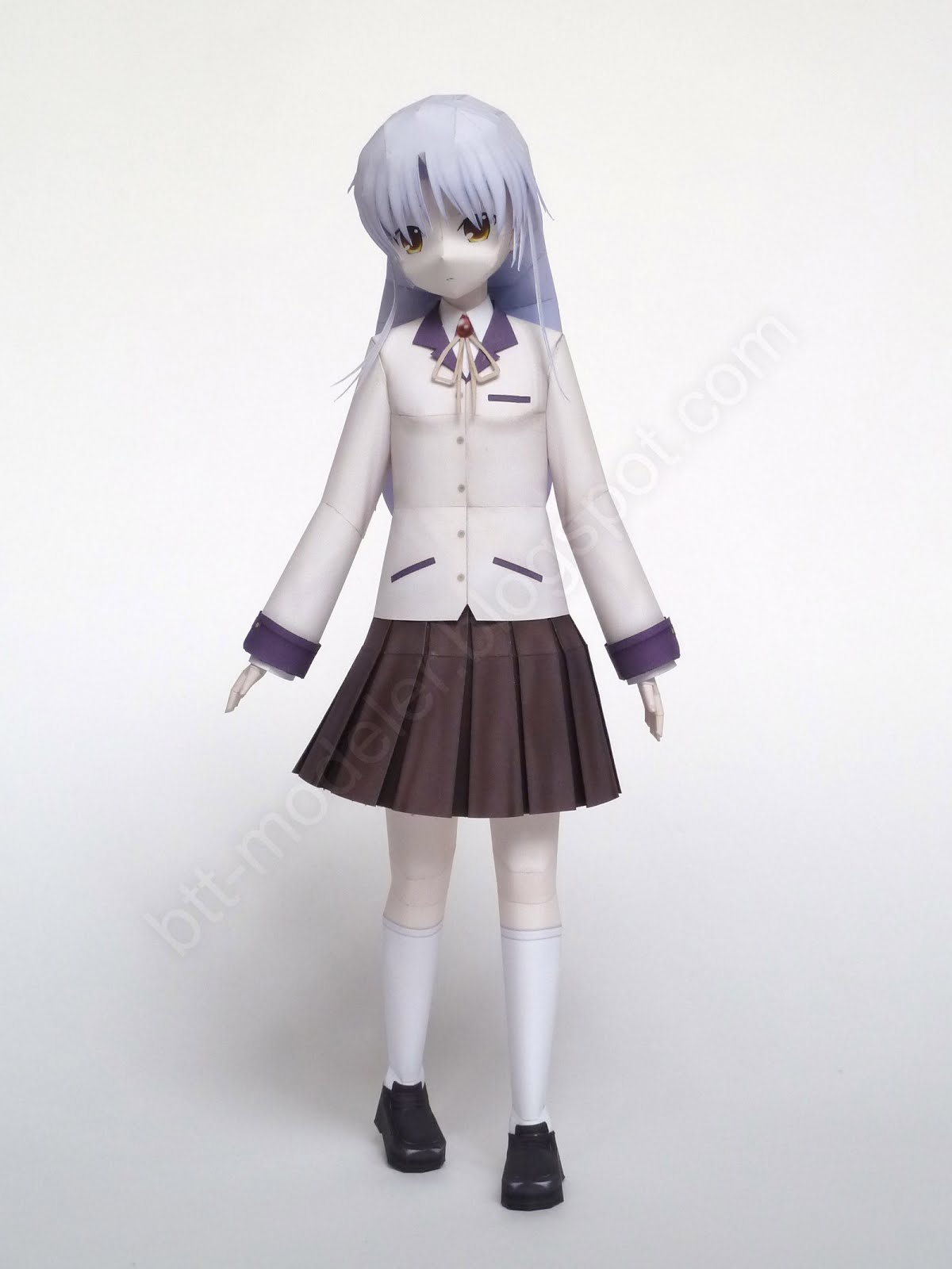 http://1.bp.blogspot.com/-cW32XiI13Tg/UInYtGNo2RI/AAAAAAAARkk/0ykyZd_154Y/s1600/Angel%20Beats%20-%20Tachibana%20Kanade%20Papercraft%20Ver.%202.jpg