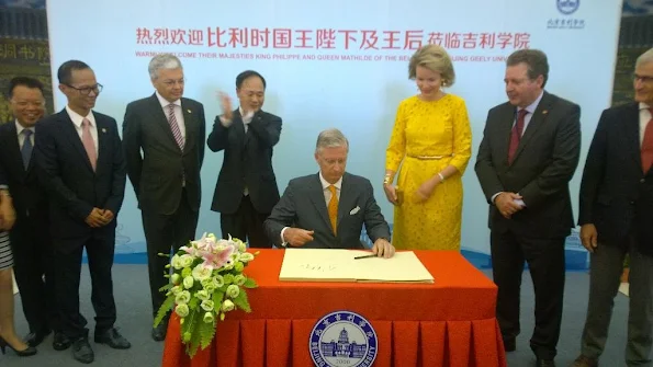 Queen Mathilde and King Philippe of Belgium visited the Great Wall of China in Badaling 