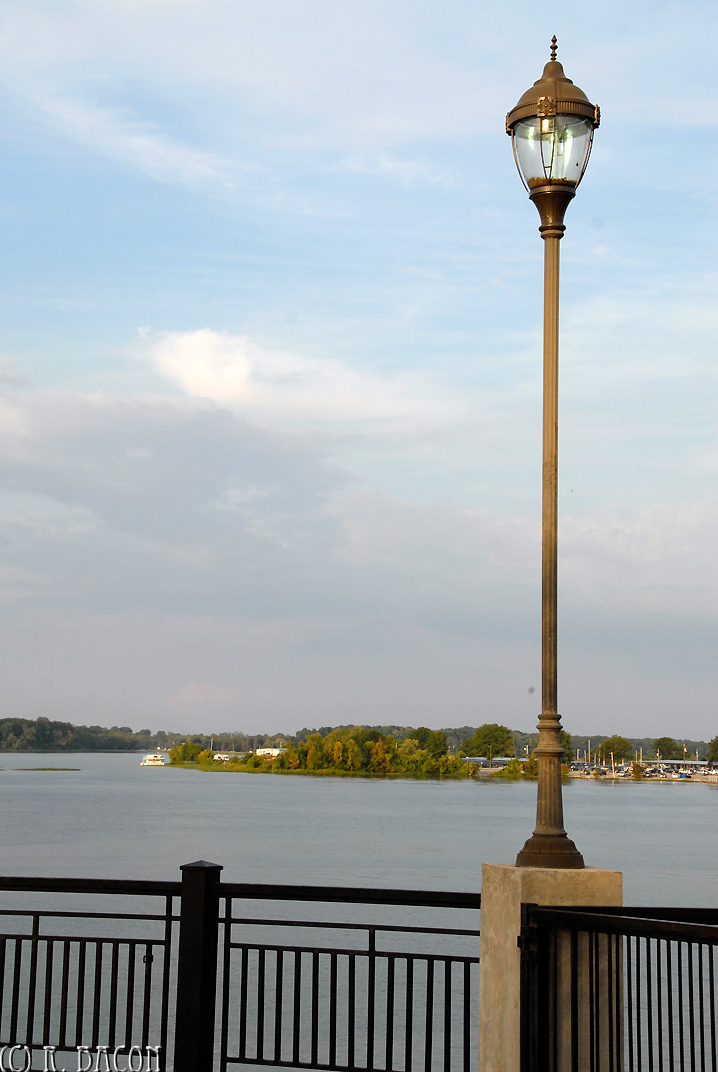 Wander Photo Decatur Riverside Park and the Roseless Rose Garden