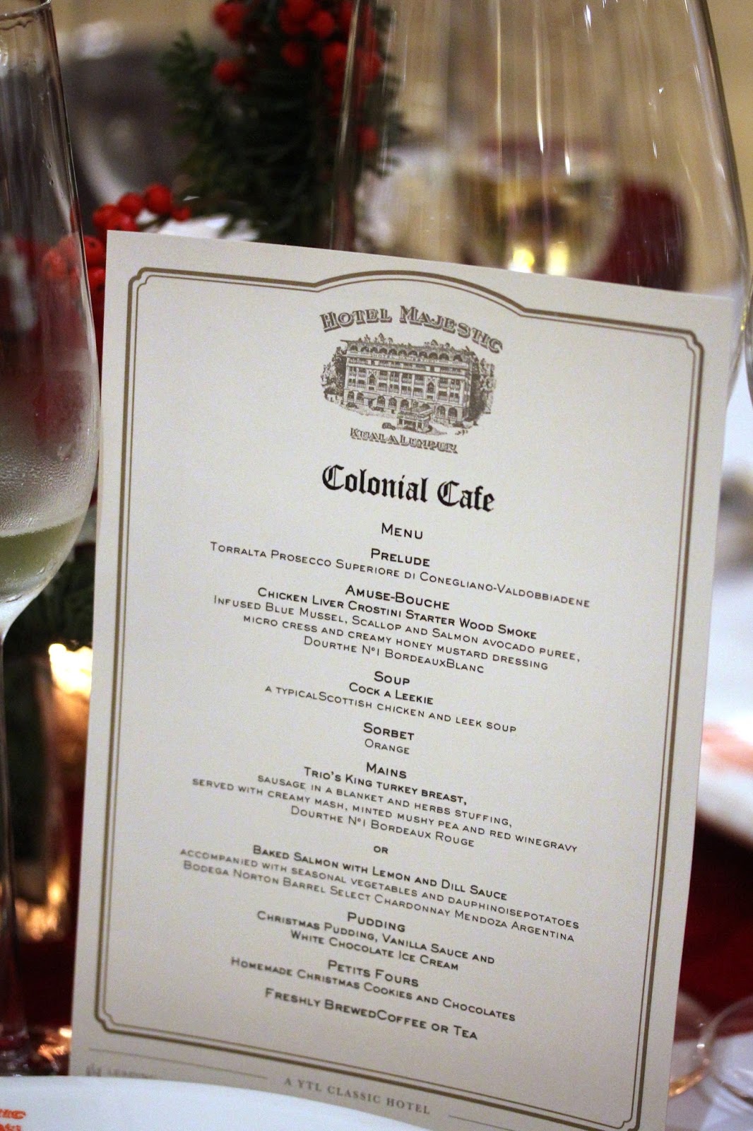 Have Your Cake and Eat It Too: My MAJESTIC Finale For 2015 - Christmas At The Colonial Cafe
