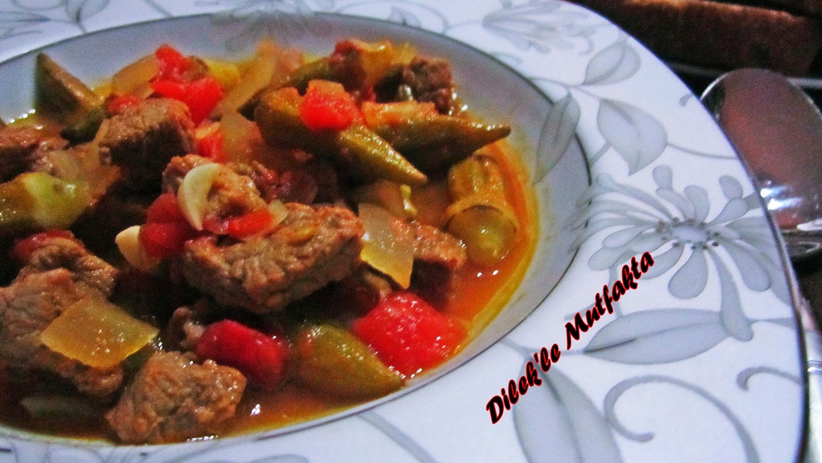 Kuşbaşı Etli Bamya Yemeği Dilek�le Mutfakta