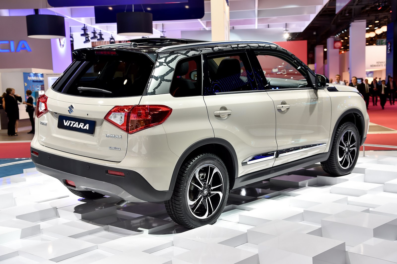 Suzuki's New Vitara SUV Goes Mainstream in Paris | Carscoops