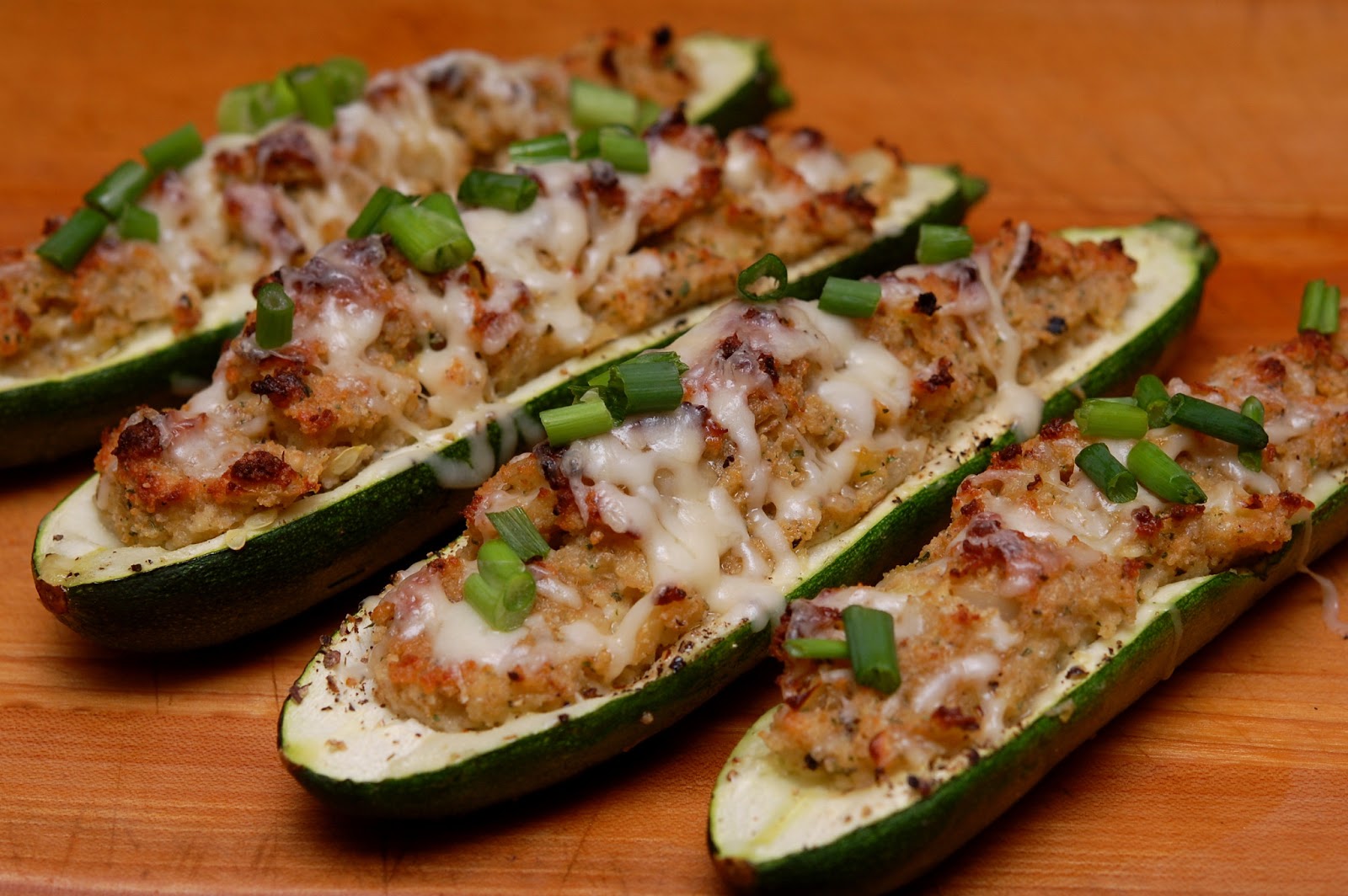 STUFFED ZUCCHINI BOATSTHE BEST SIDE DISH! Hugs and Cookies XOXO