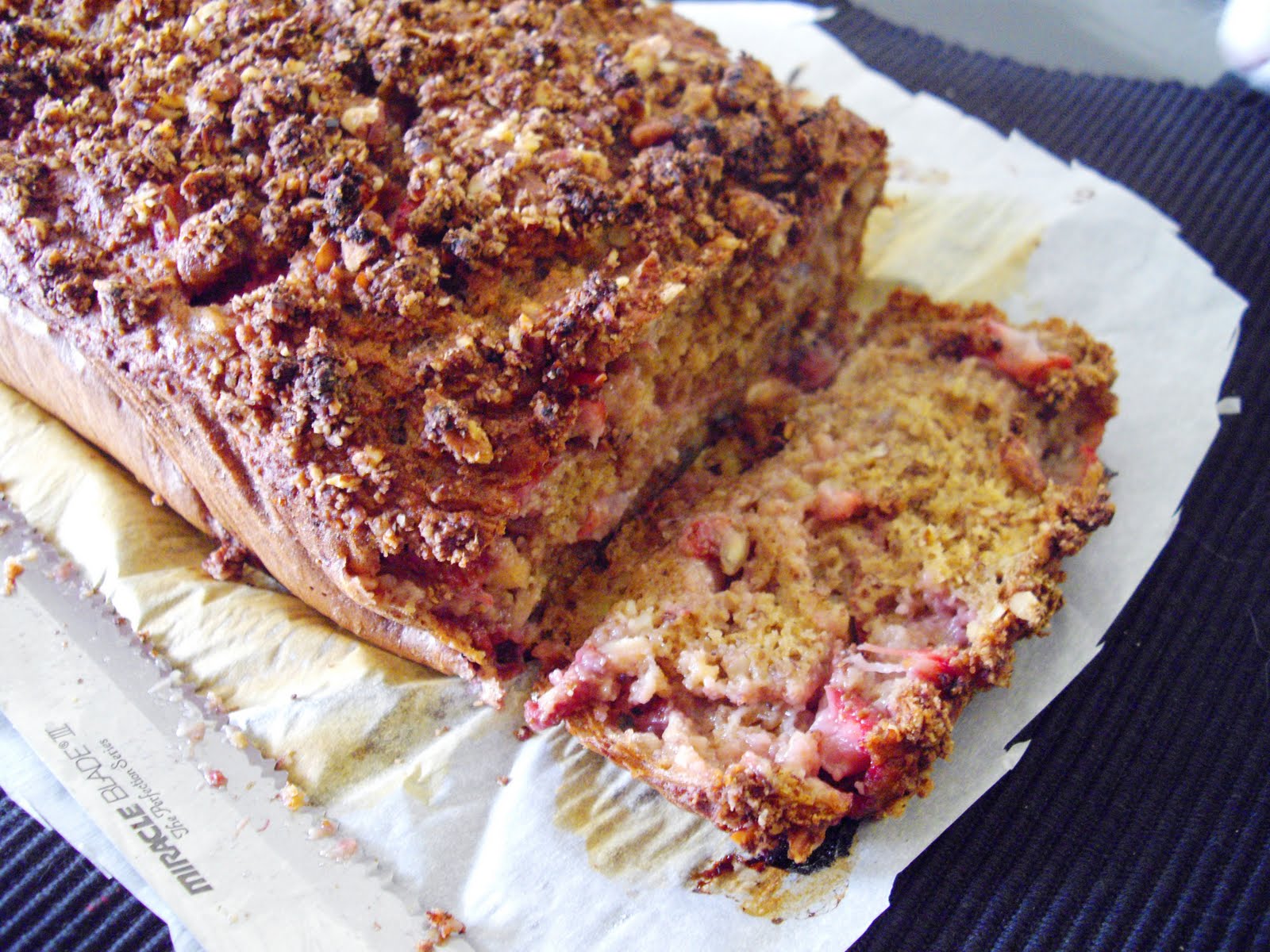 Strawberry Banana Streusel Bread cooking ala mel