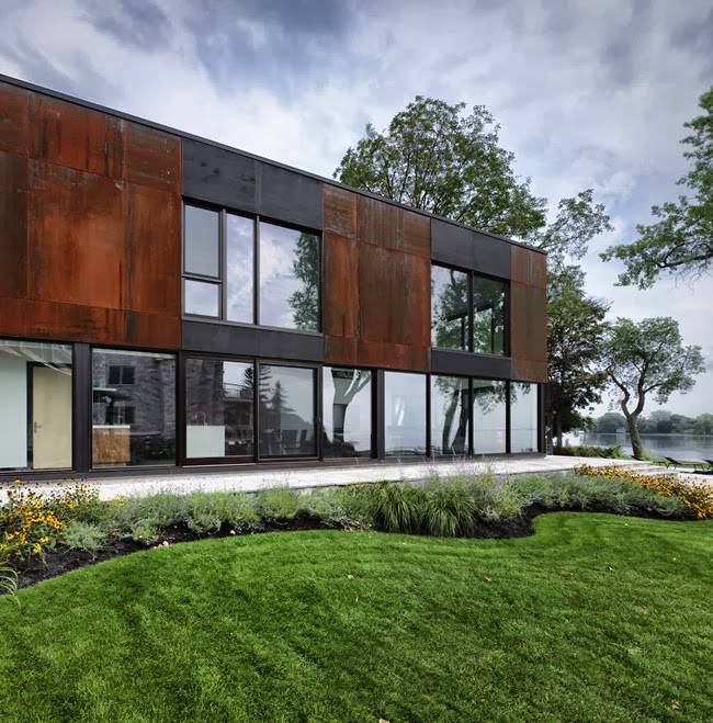 ESTILO RUSTICO: Ampliacion Moderna en Casa Rustica