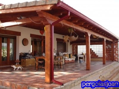 COSAS DE CASA: porche de madera