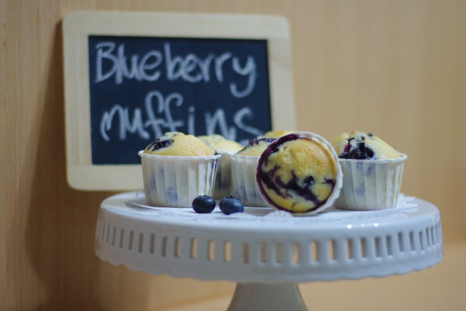 HUNDRED PLEATS & BAKING Hummingbird Bakery Blueberry muffins