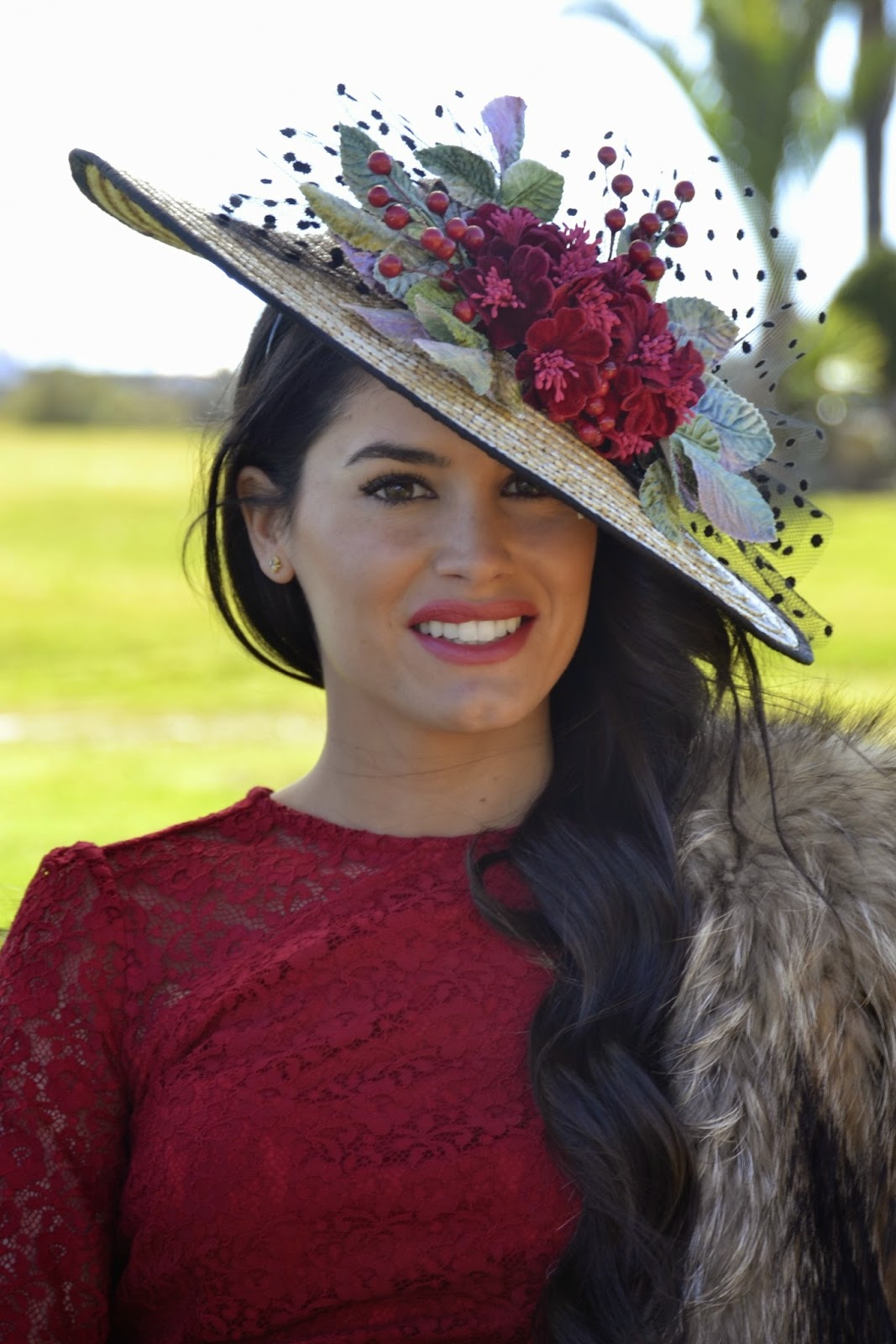 peinados con pamelas para bodas