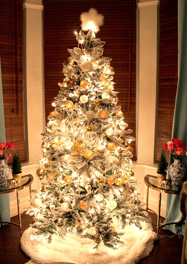 Swoon Worthy Oh Christmas Tree, Oh Christmas Tree! You are so very