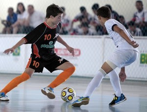 Teknik Dasar Dribble Bola Futsal
