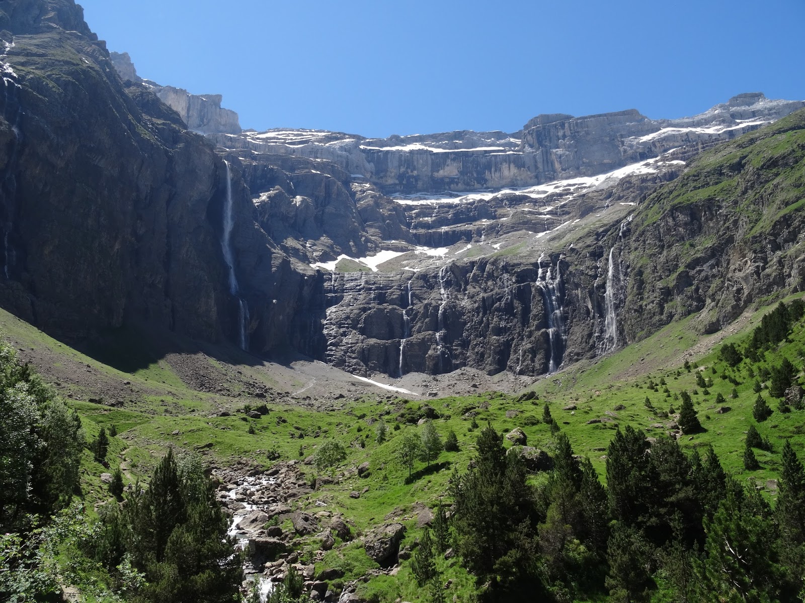 Le Cirque de Gavarnie, site classé UNESCO dans les ...