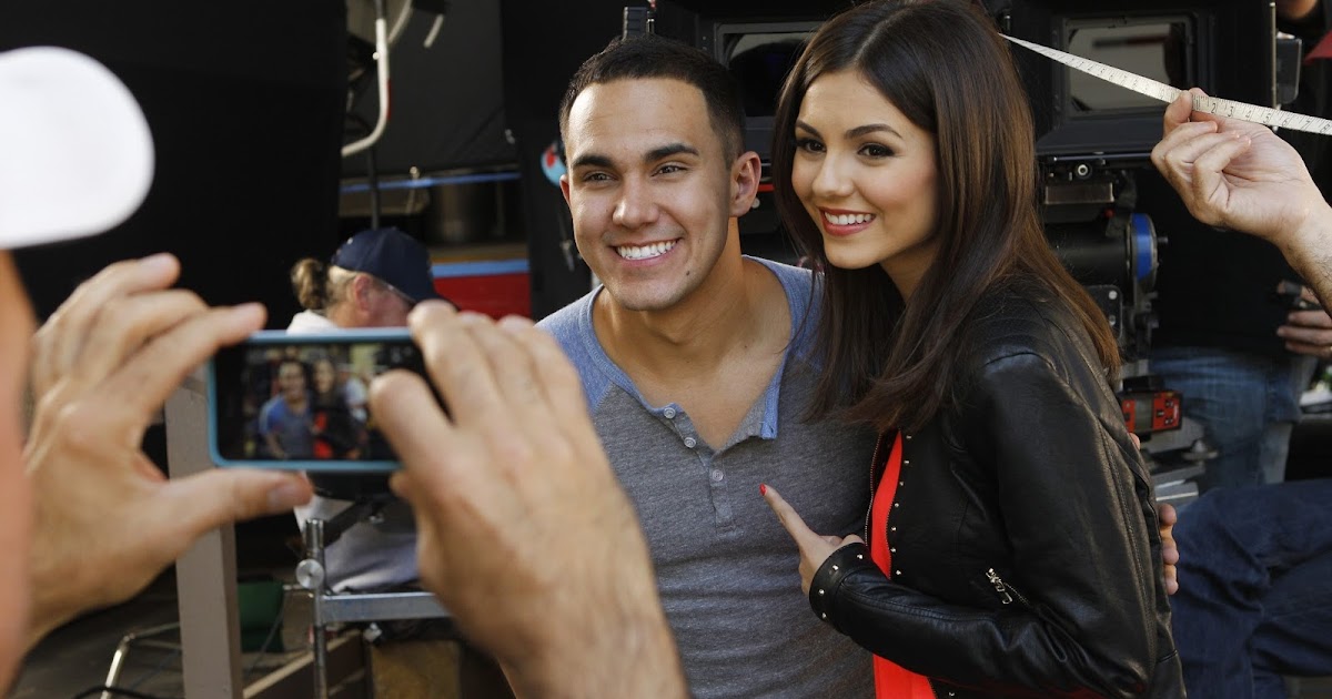 BTRColombia: Big time tour Bus, Big time Rush y Victoria Justice