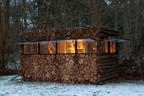 It Might Look Like A Normal Stack Of Firewood. But When You Step Closer… WHOA! It Might Look Like A Normal Stack Of Firewood. But When You Step Closer… WHOA!