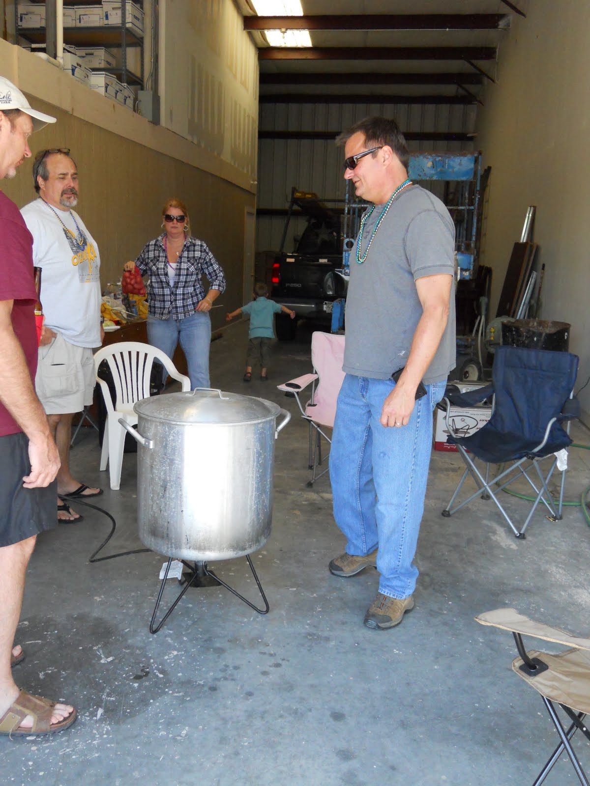 Crawfish+boil+2011