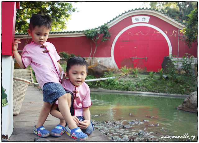 chinese garden photoshoot