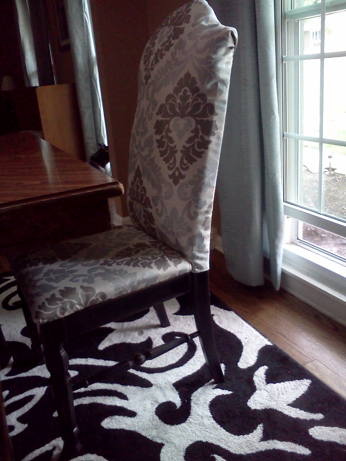 Proverbs 31 Mom How to Turn a Cane Backed Chair into a Parsons Chair