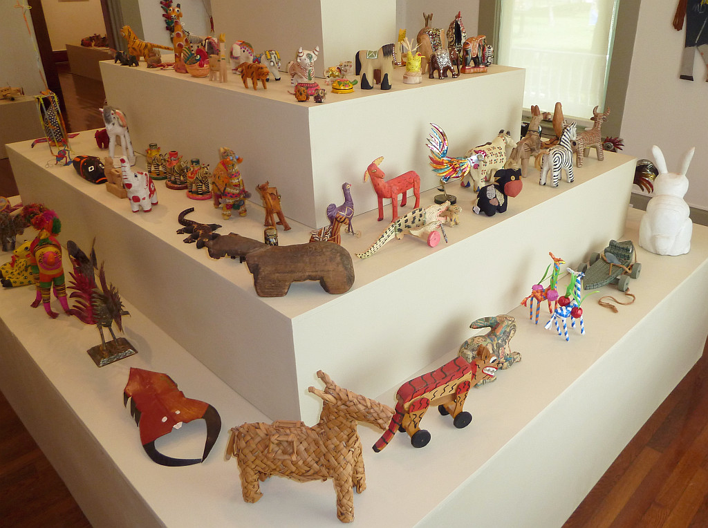 Distant Cousin: Ana’s delight: folk toys from around the world (ours