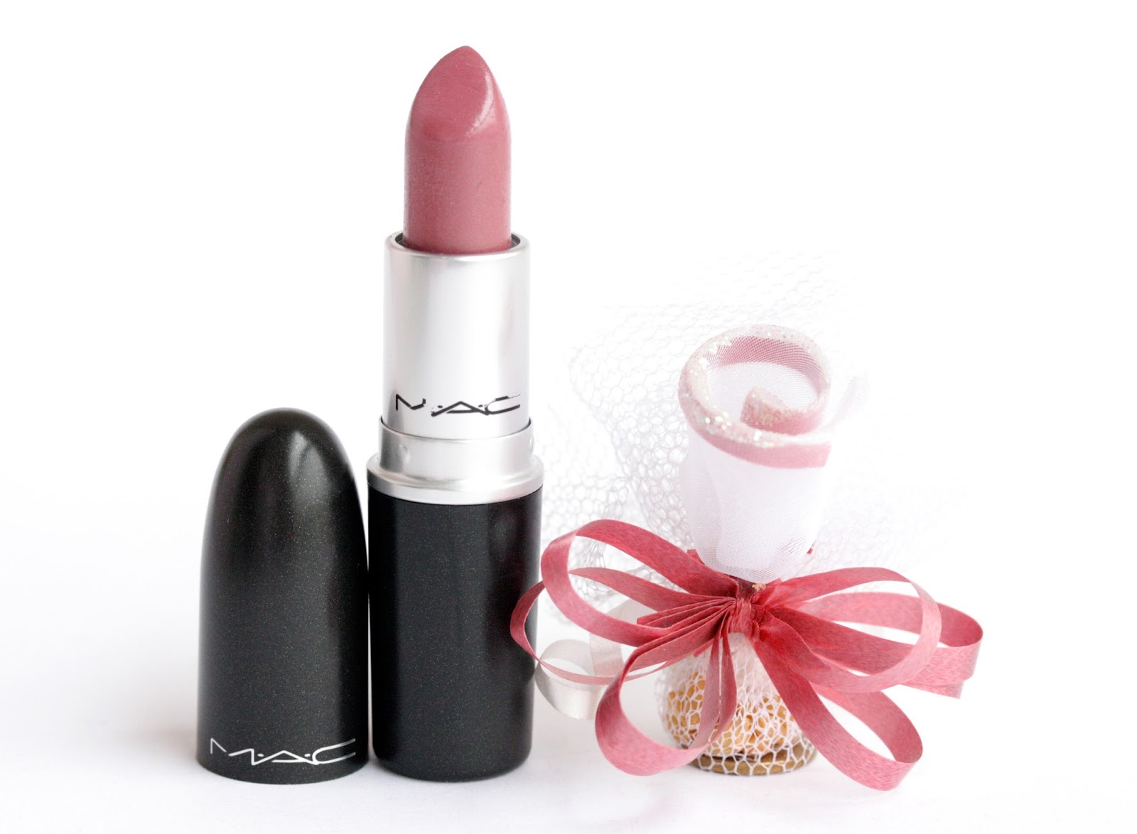 Pretty Fall Lips / MAC Syrup Lipstick Review and Swatches RosyChicc