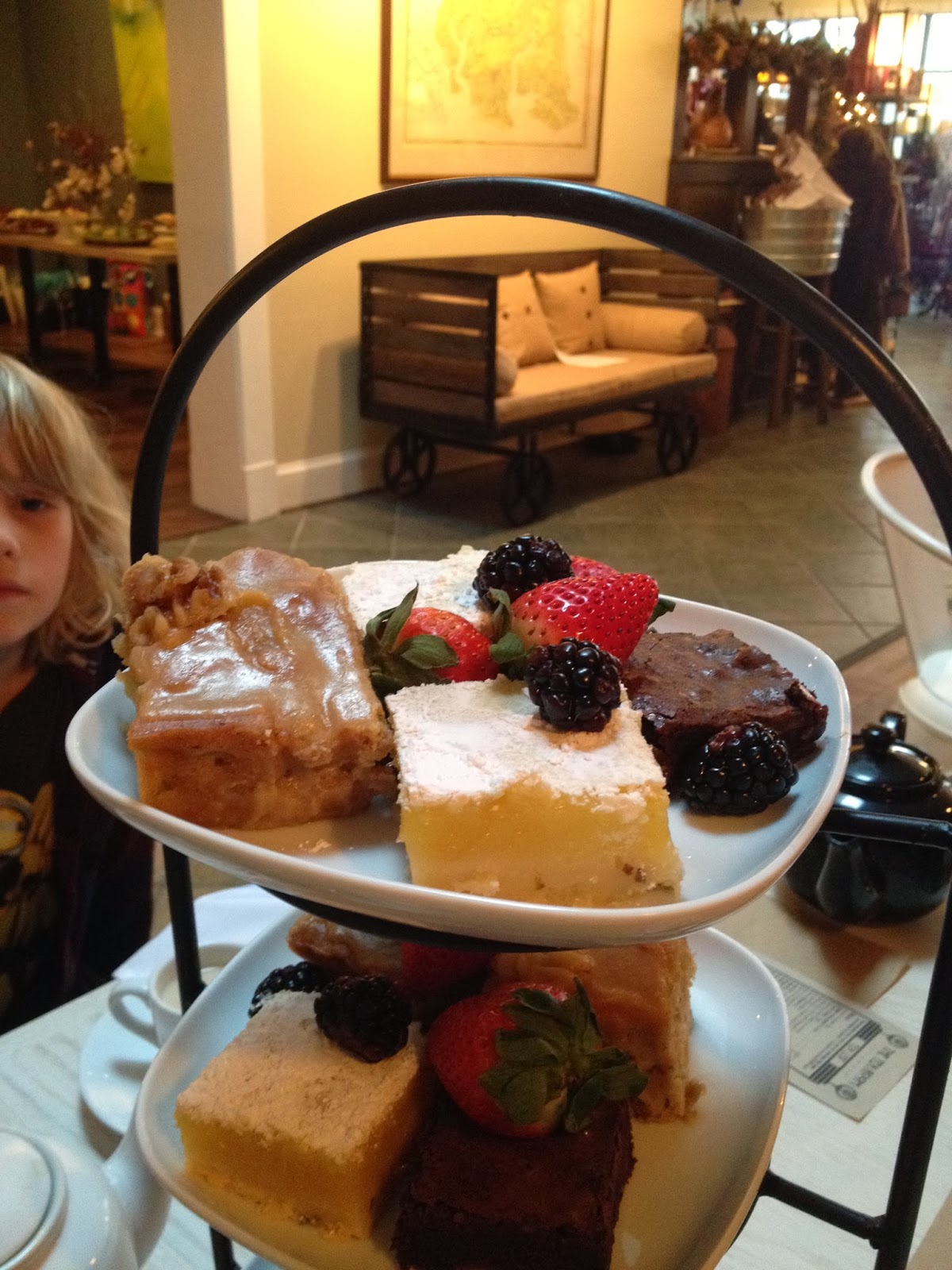 Afternoon Tea in Savannah WellWorn Apron