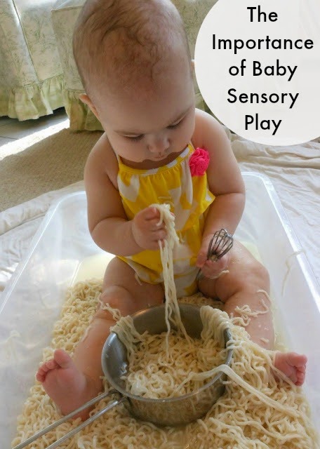 Montessori Sensory Play for babies, Sensory play, Montessori, Baby play, Homemade, hands on learning, www.naturalbeachliving.com 