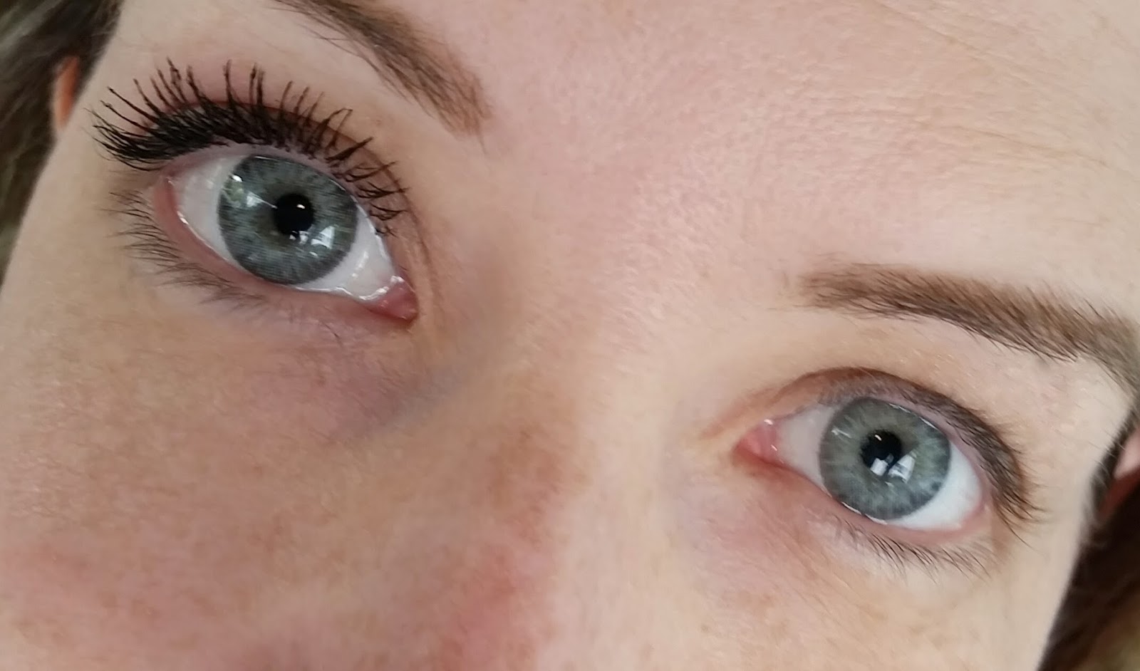Revlon Ultimate All-in-One Mascara Review
