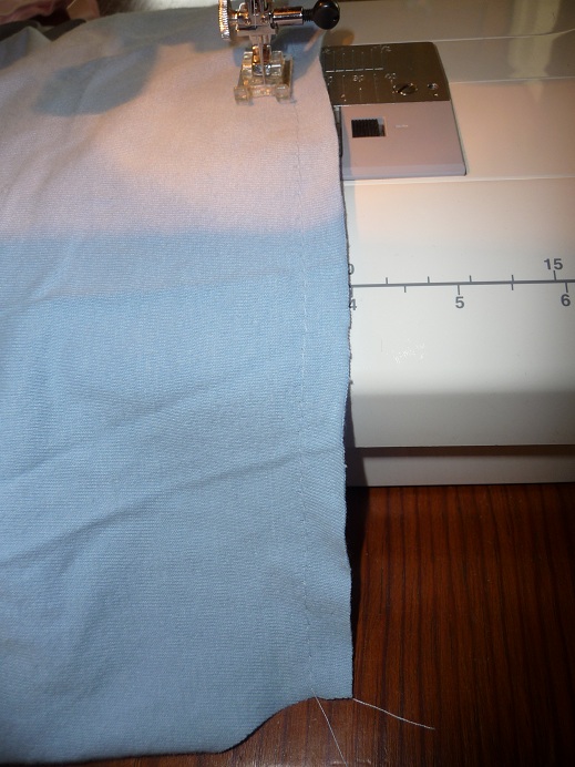 Ailidh Daisy Tutorial tshirt to little girl's dress