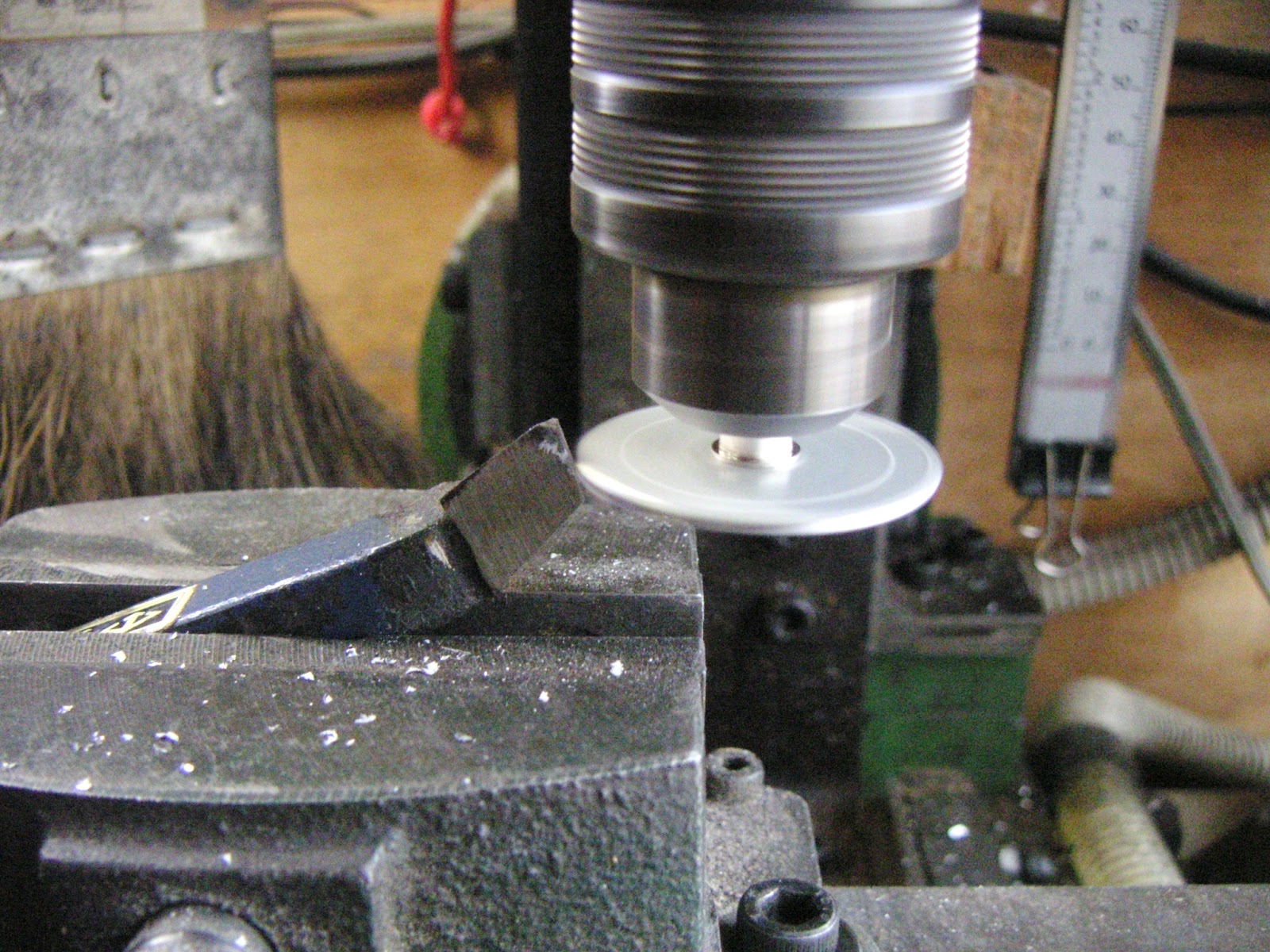 ｃｖｆの工作教室 Diyroom ボール盤で円盤加工