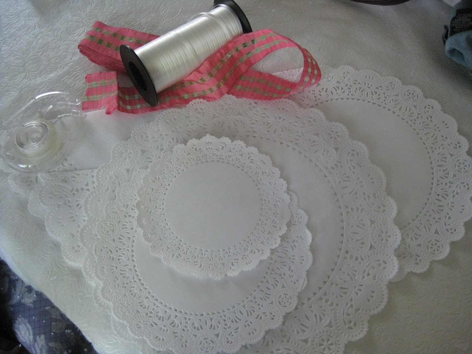 DEVOTED2DOILIES PAPER DOILY PARTY BANNER SWAG SIGN