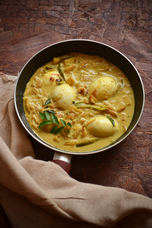 KERALA STYLE EGG AND POTATO CURRY NADAN MUTTA CURRY kurryleaves